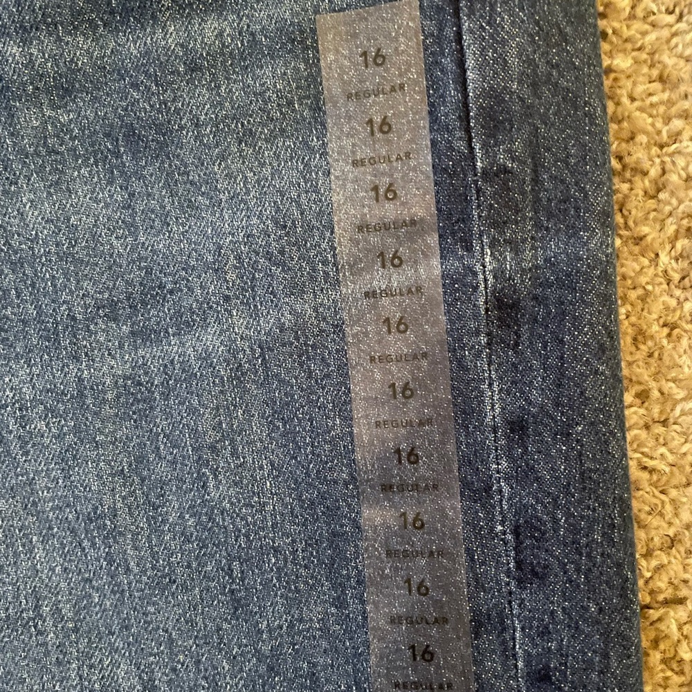 NWT American Eagle 90’s Flare jeans
